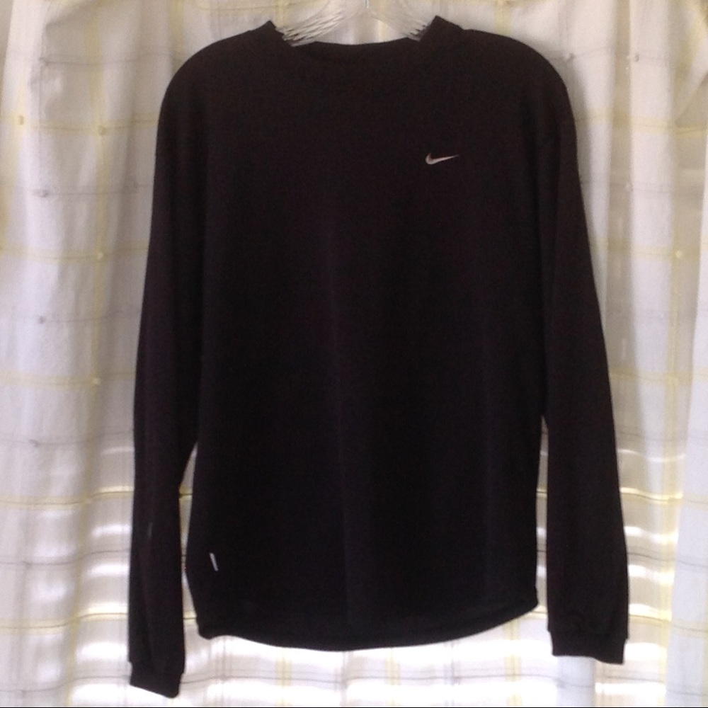 Nike top